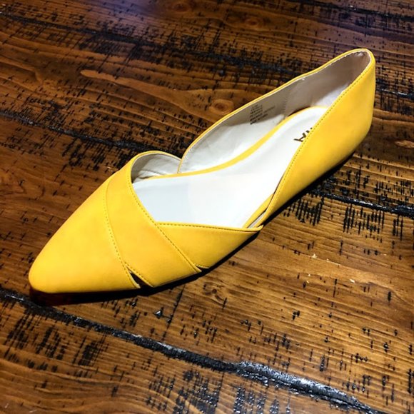 Stitch Fix MIA Estella D'Orsay Overlap Mustard Flat NEW Sie 9.5 - Picture 2 of 4